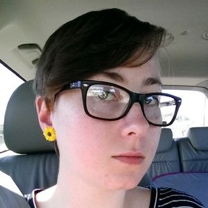 Meet your Posher, Rebecca